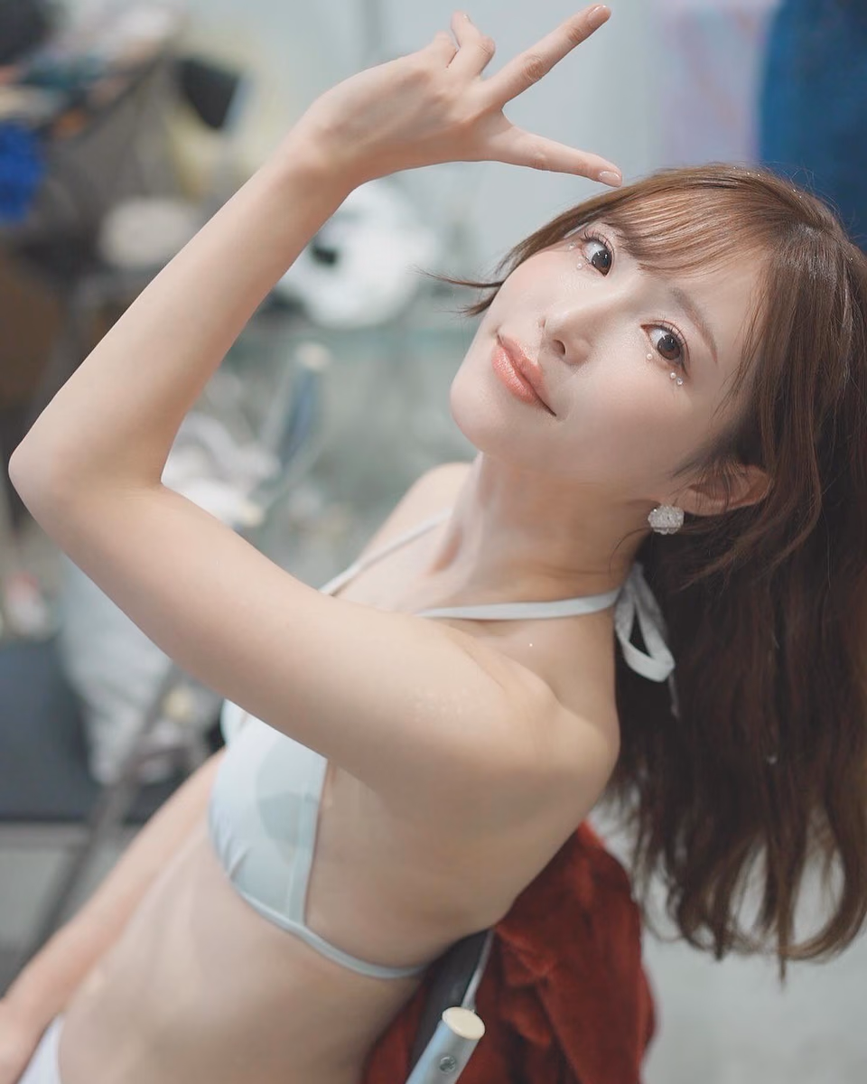 아마츠카 모에 20