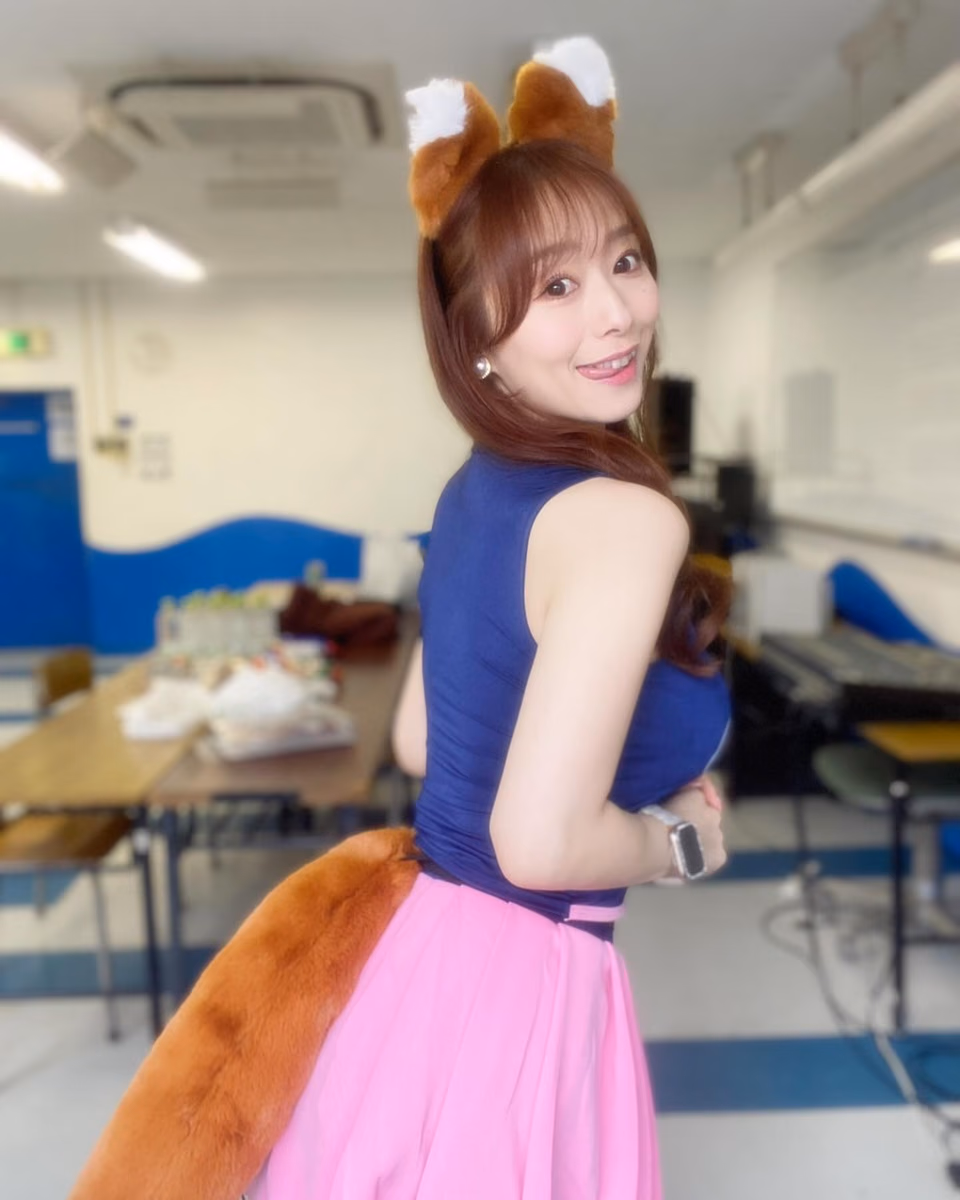 시라이시 마리나 23