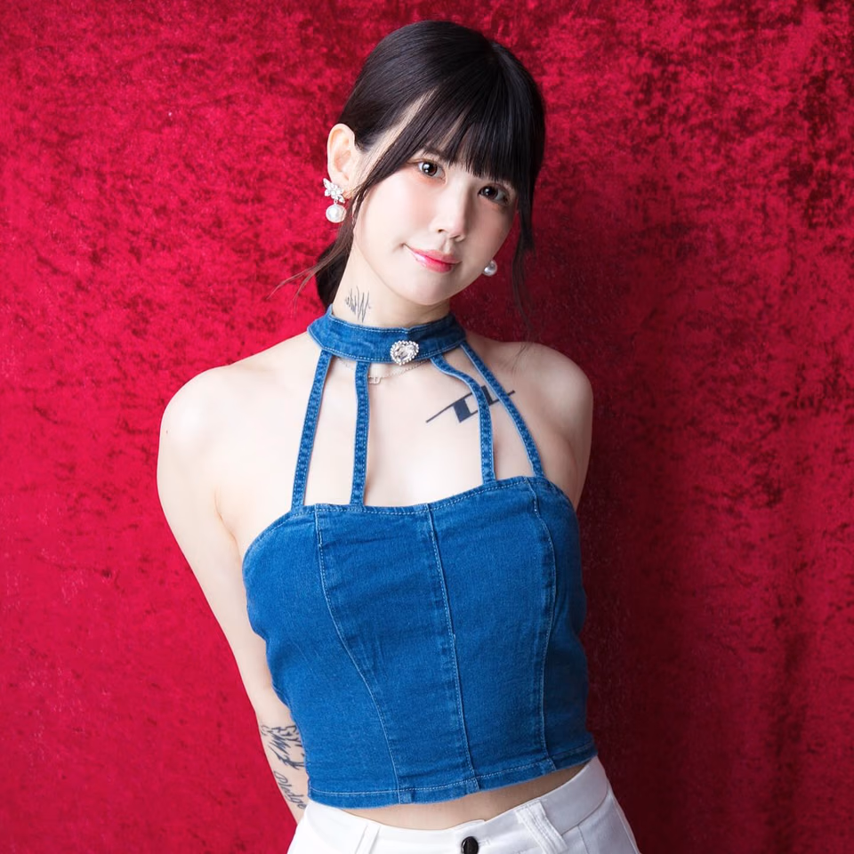 스즈미야 코토네 12