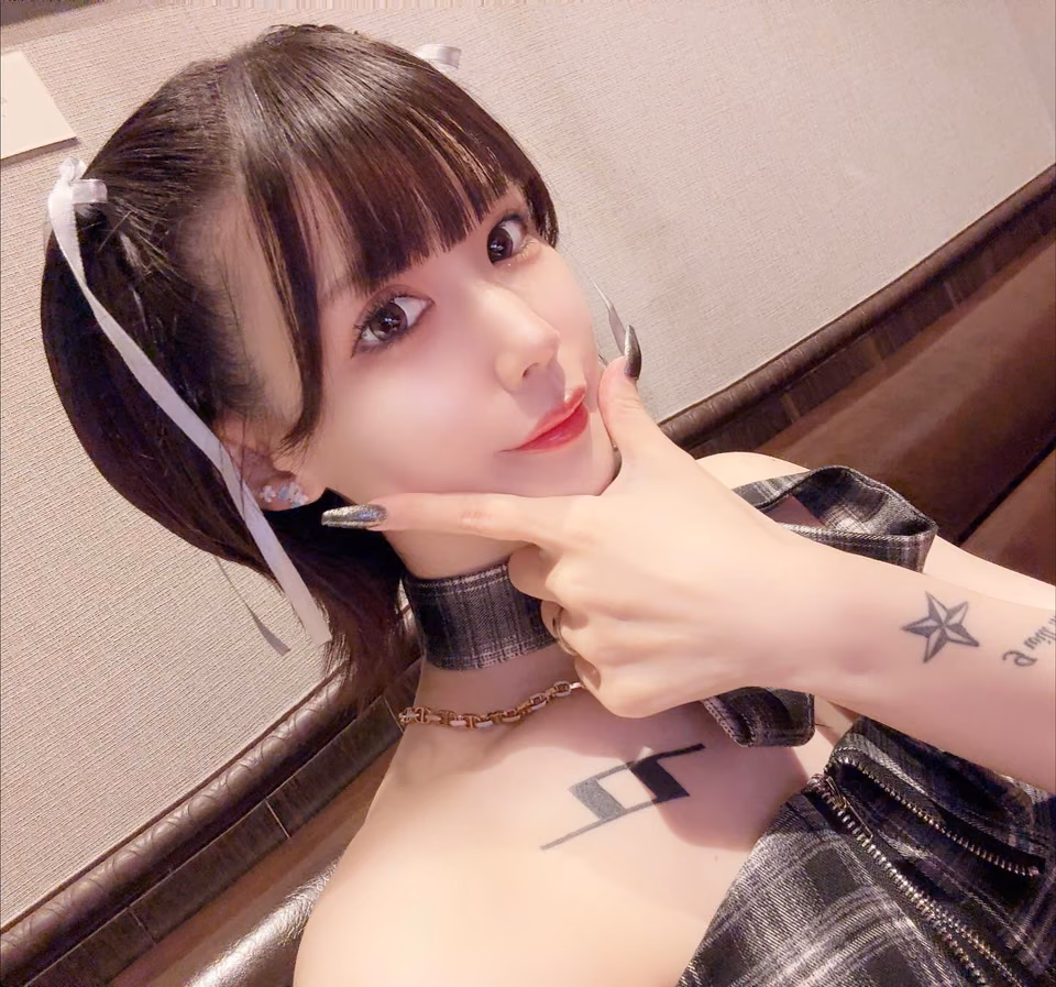 스즈미야 코토네 13