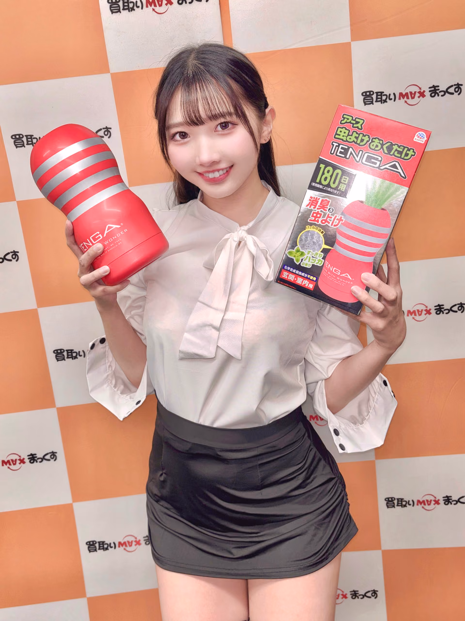 토모에 히카리 21