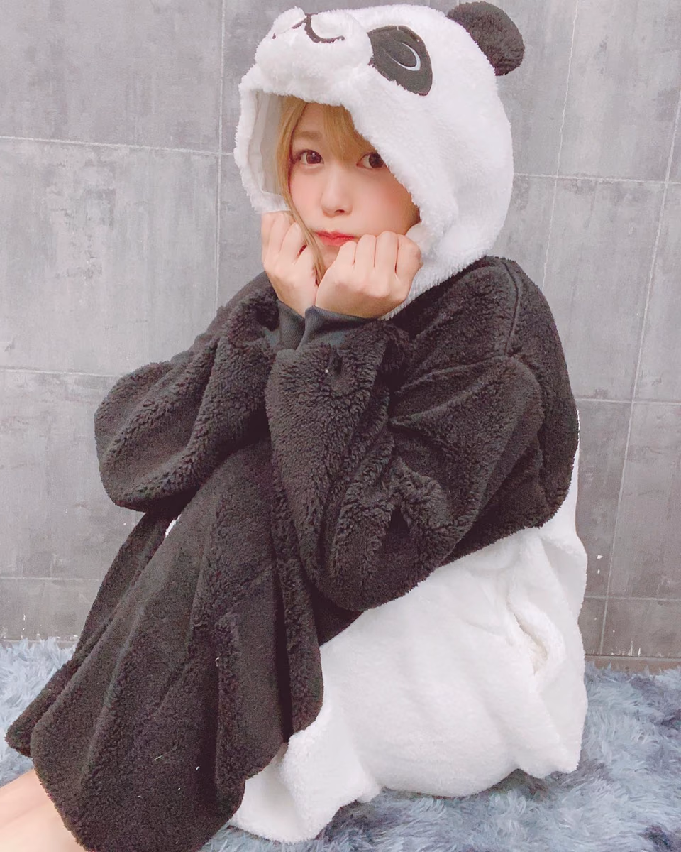 콘노 히카루 16