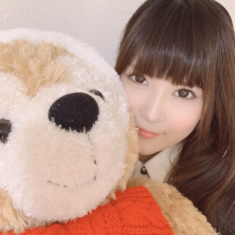모모카 니시나 15