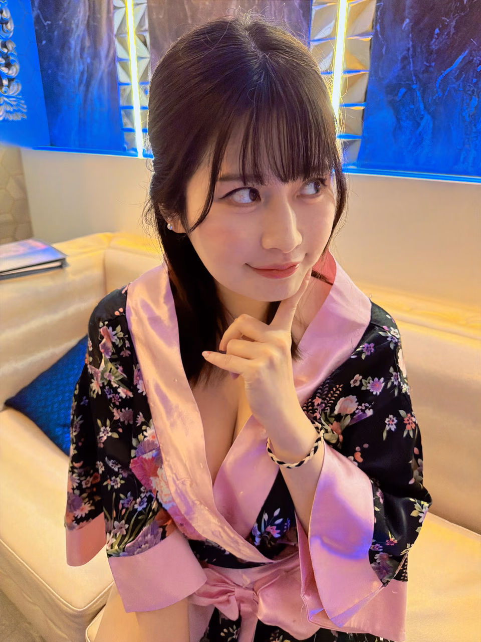 유리 마이나 13