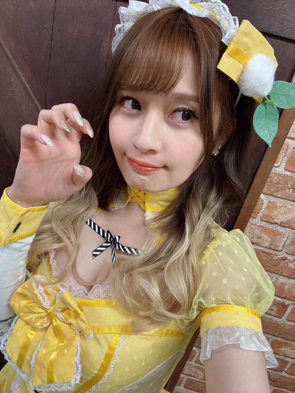 유리 마이나 16