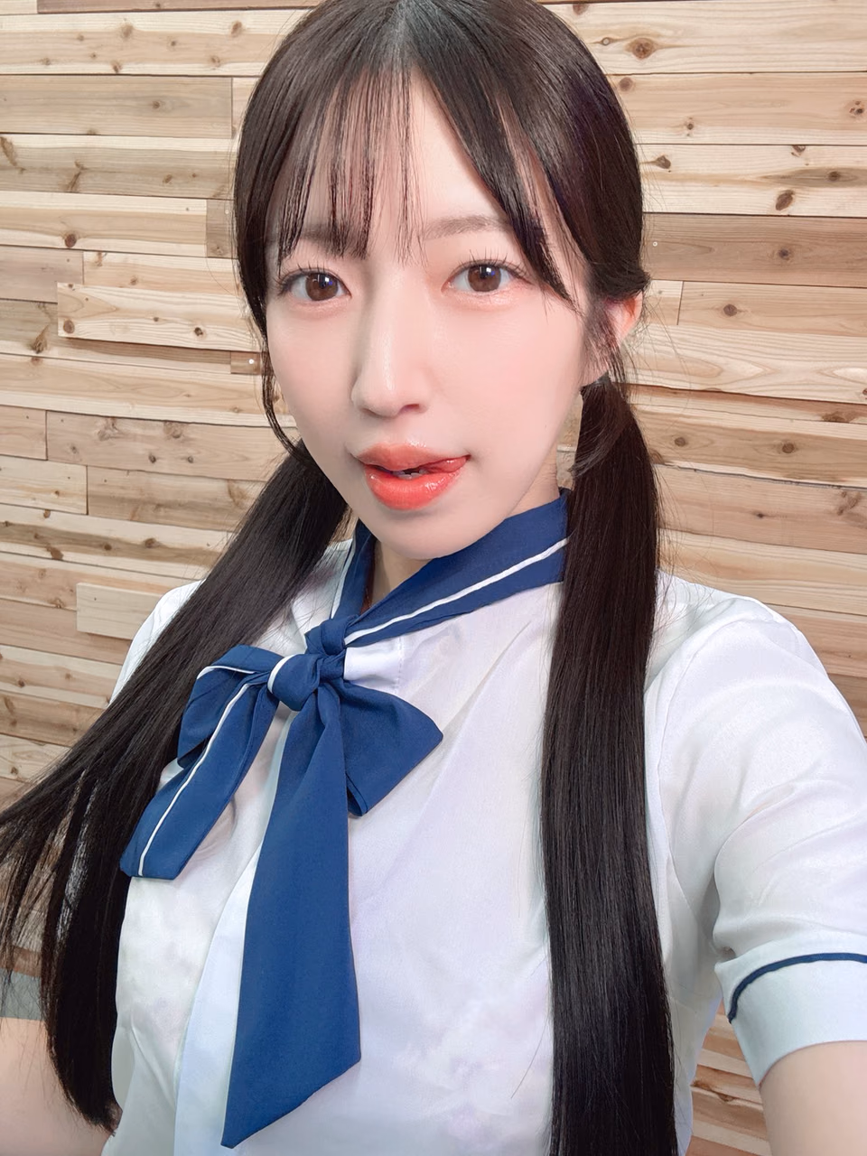아카네 우라라 8
