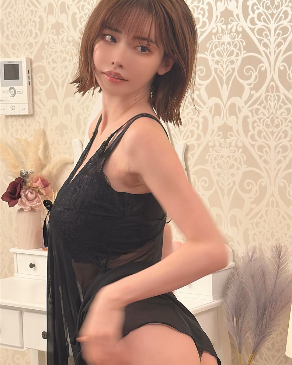 深田えいみ 22