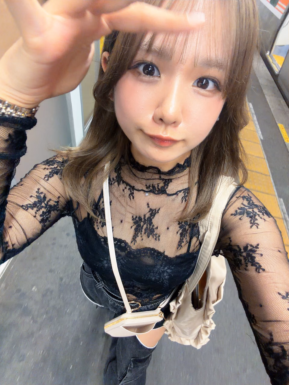 橘いおり 13
