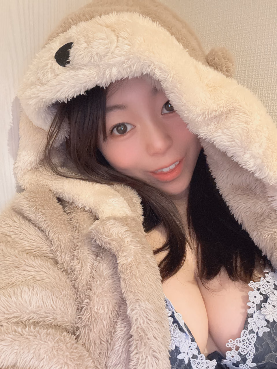우타다 아미 13