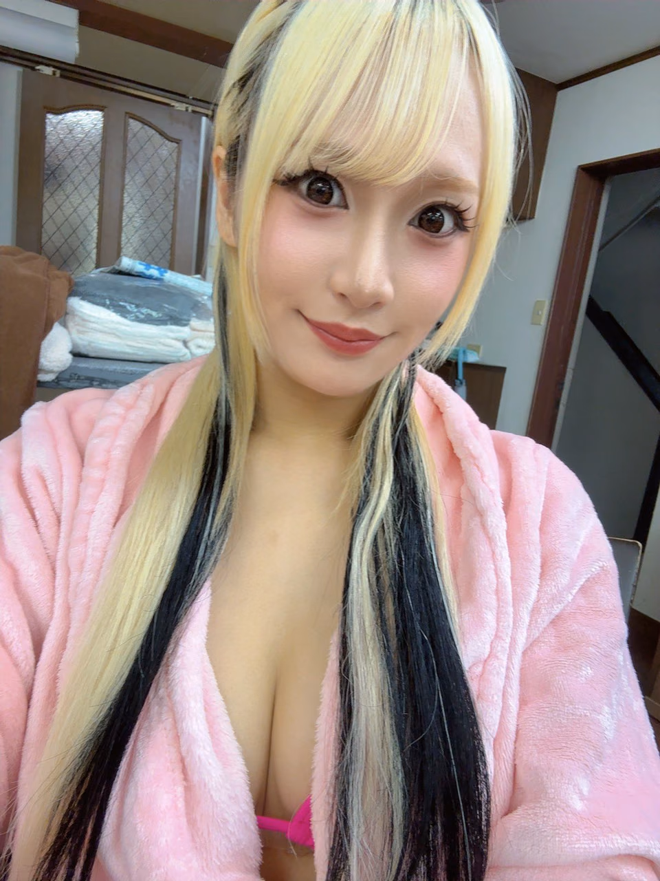 토모야스 레나 7