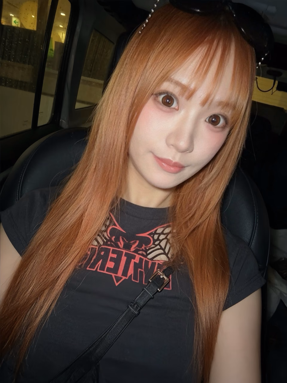토모야스 레나 9