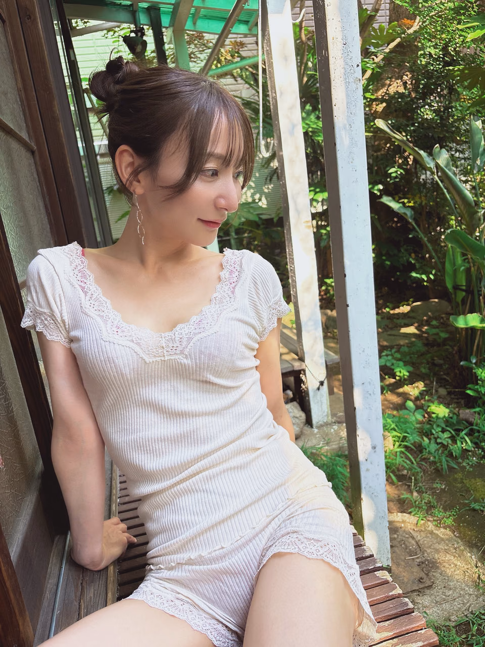 아다치 유리 8