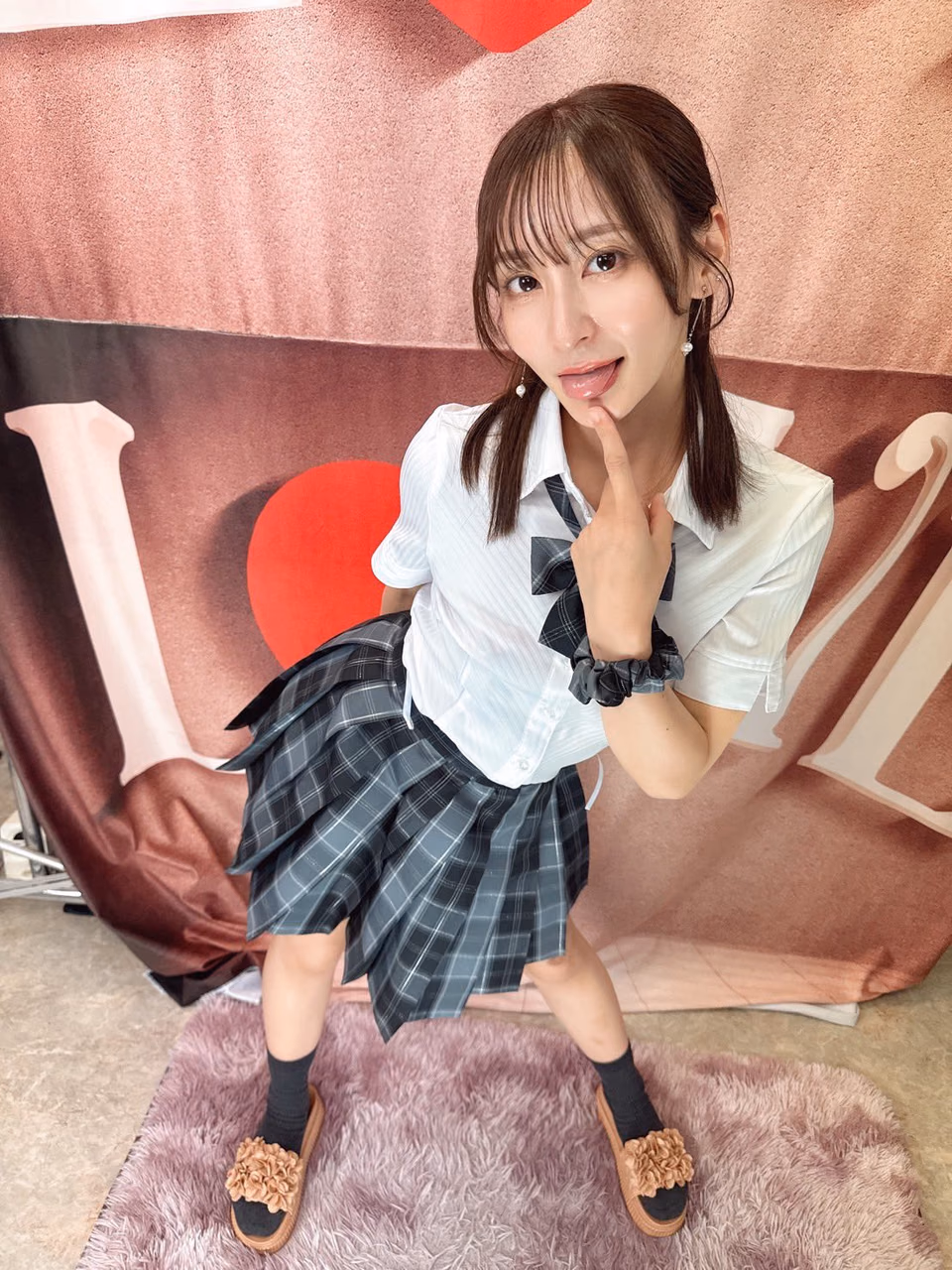 아다치 유리 15