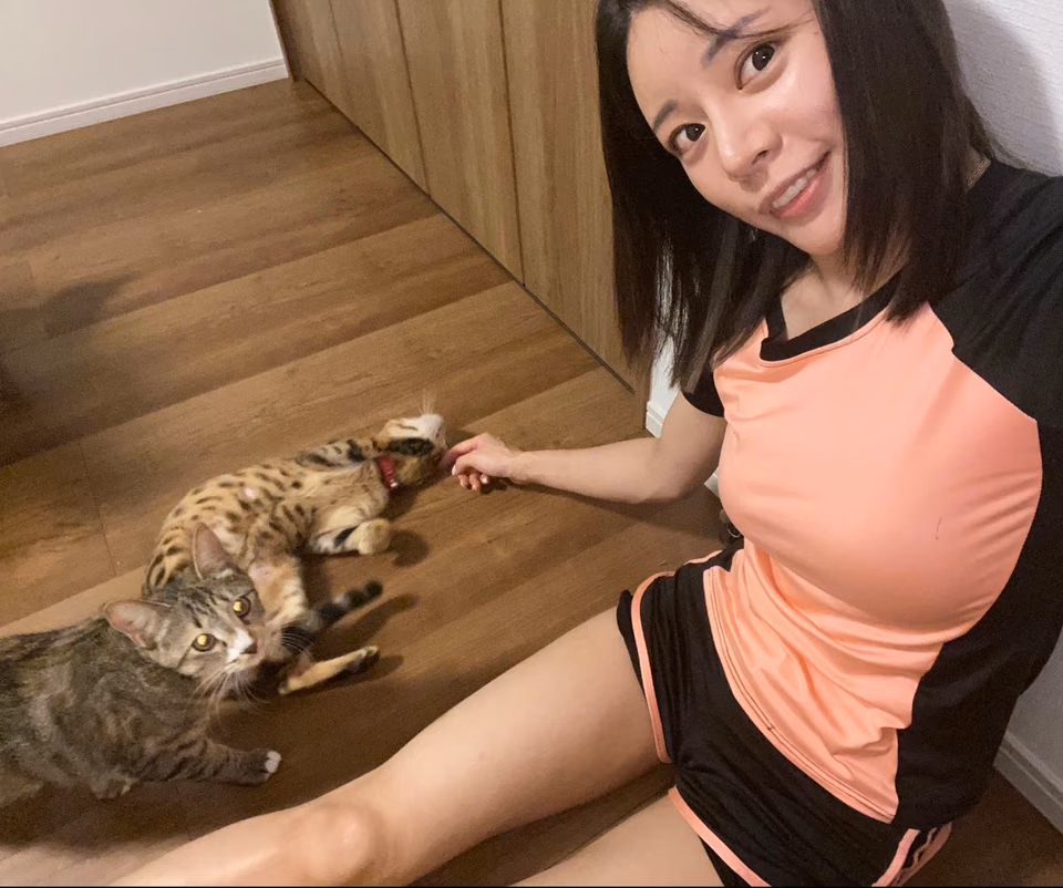 토츠키 루이사 16