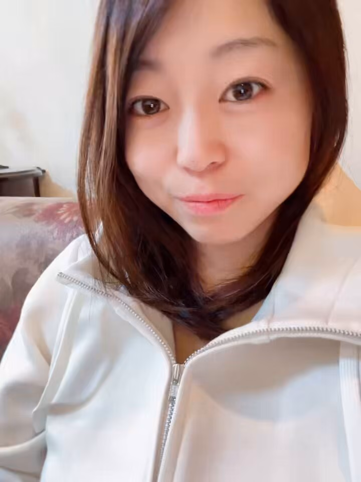 우타다 아미 37