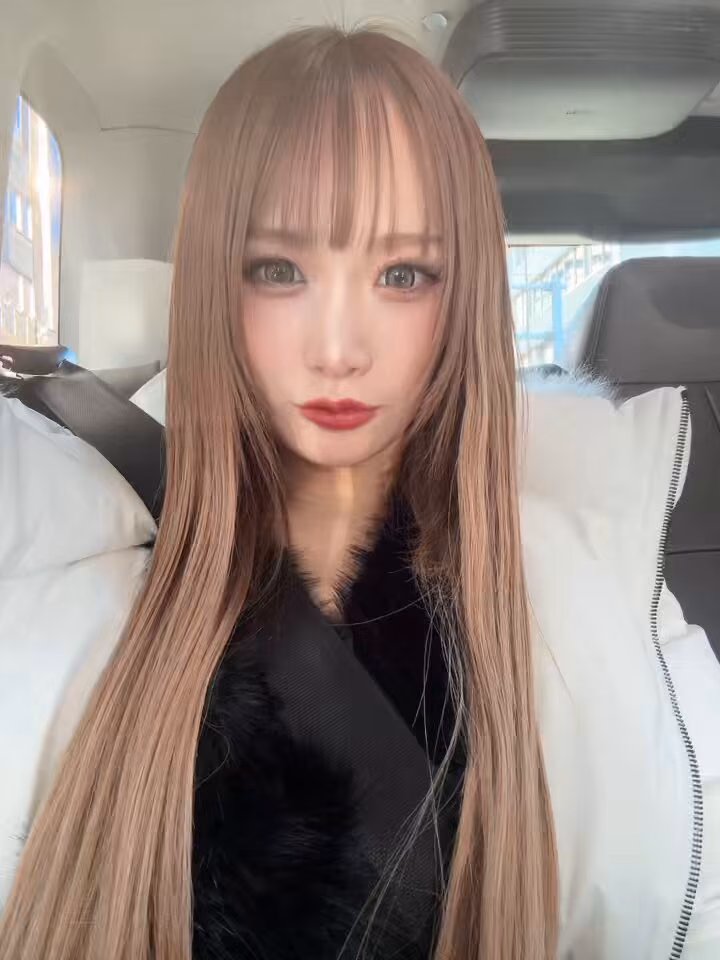 토모야스 레나 32