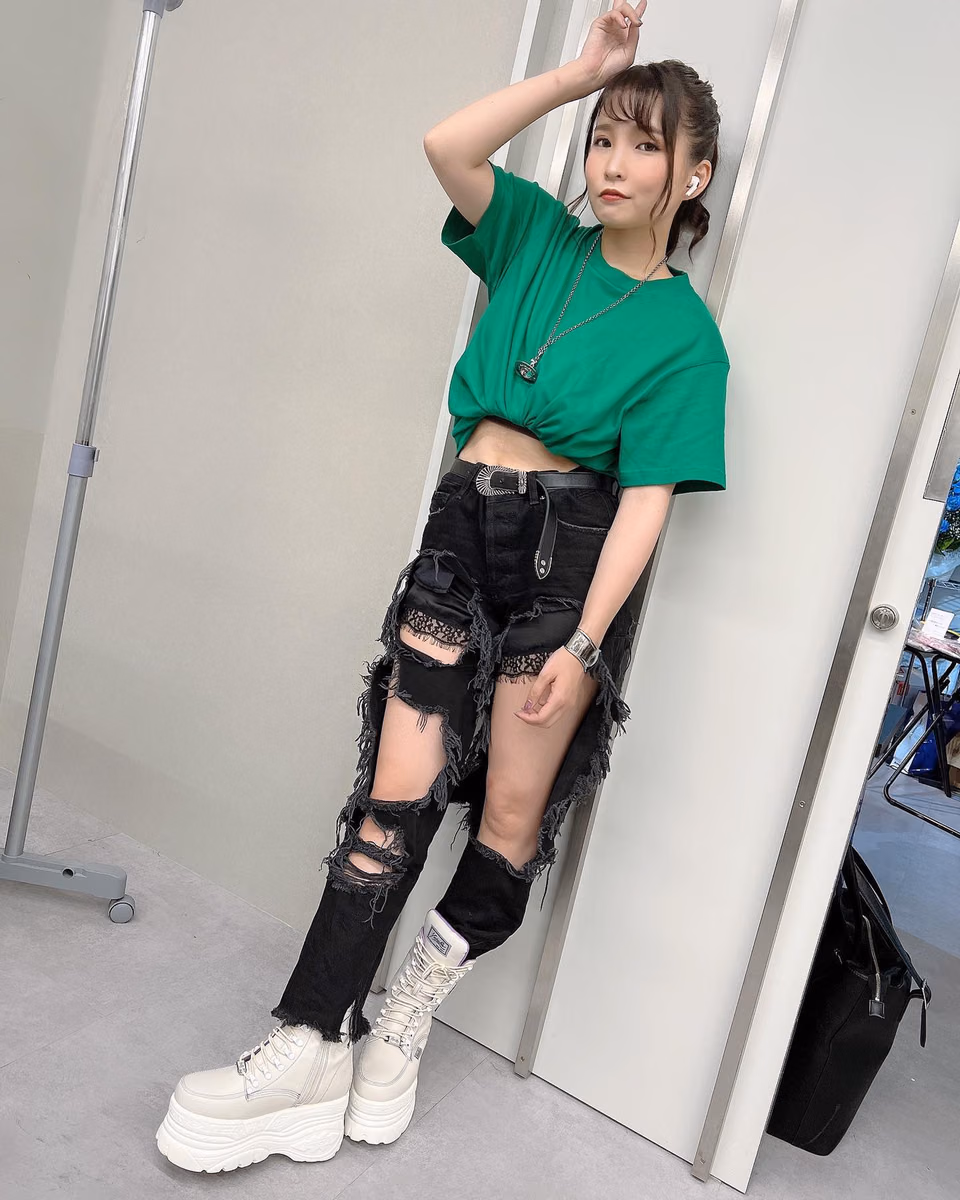 쿠루루기 아오이 26