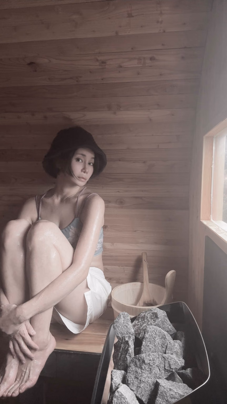아카리 토모카 11