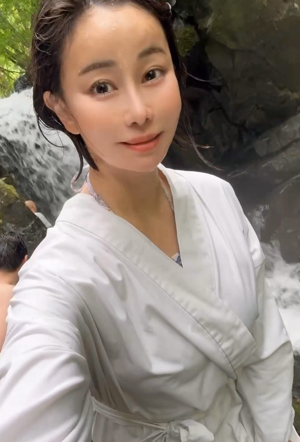 아카리 토모카 12