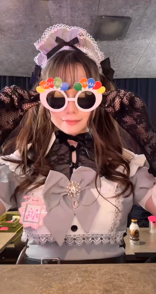 Rena Makino 16