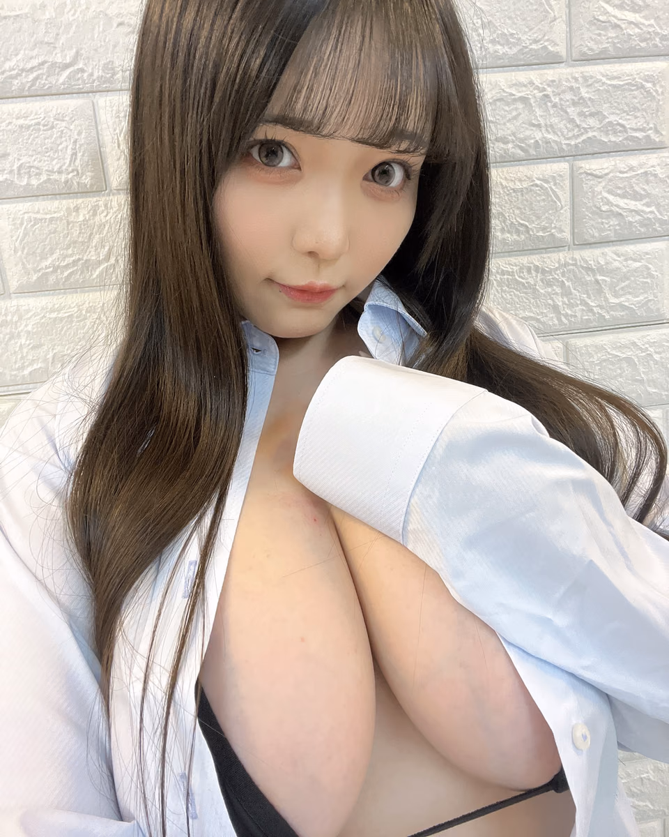 코이부치 모모나 3