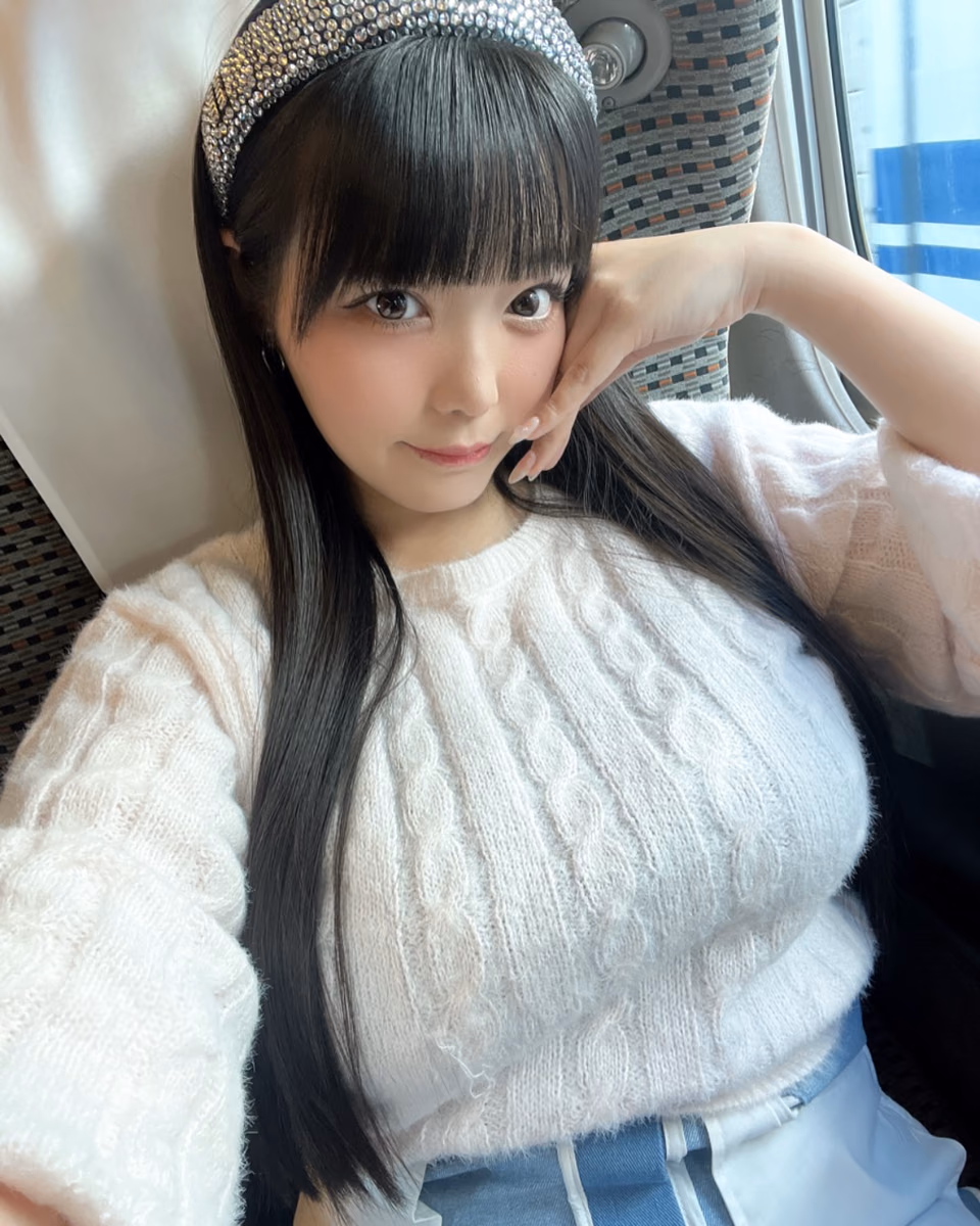 코이부치 모모나 8