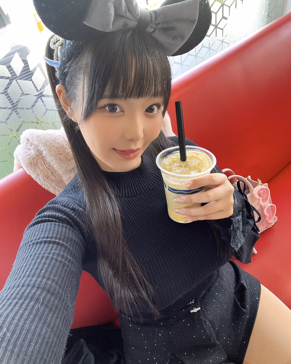 코이부치 모모나 10