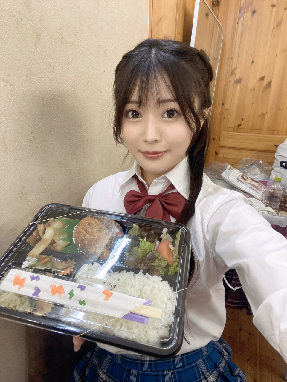 사토 하나 18