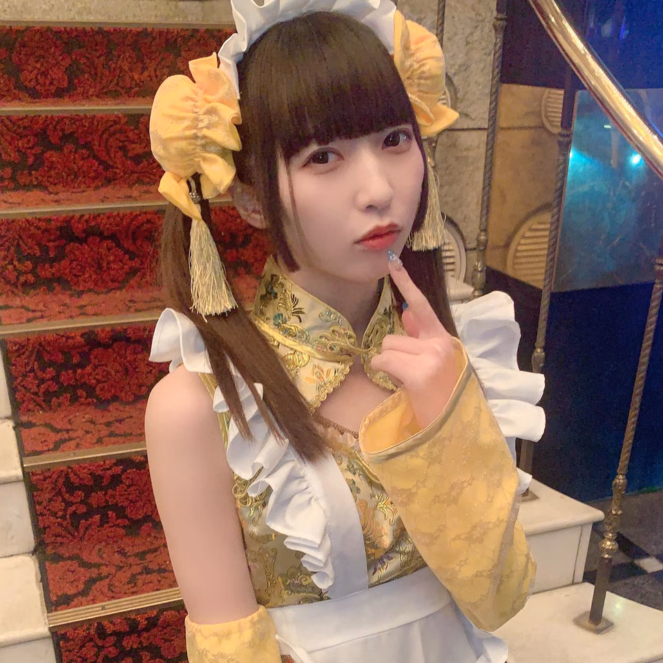 아다치 메루 15