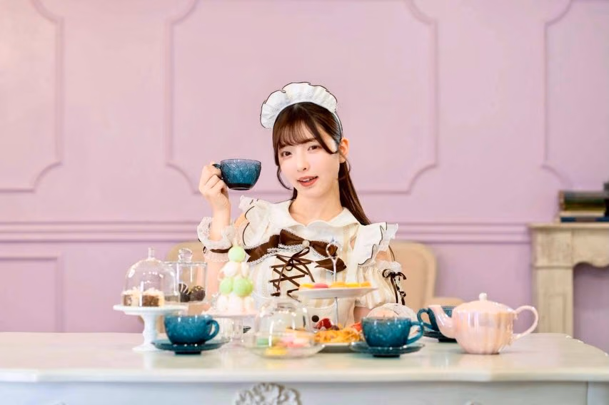彩月七緒 18