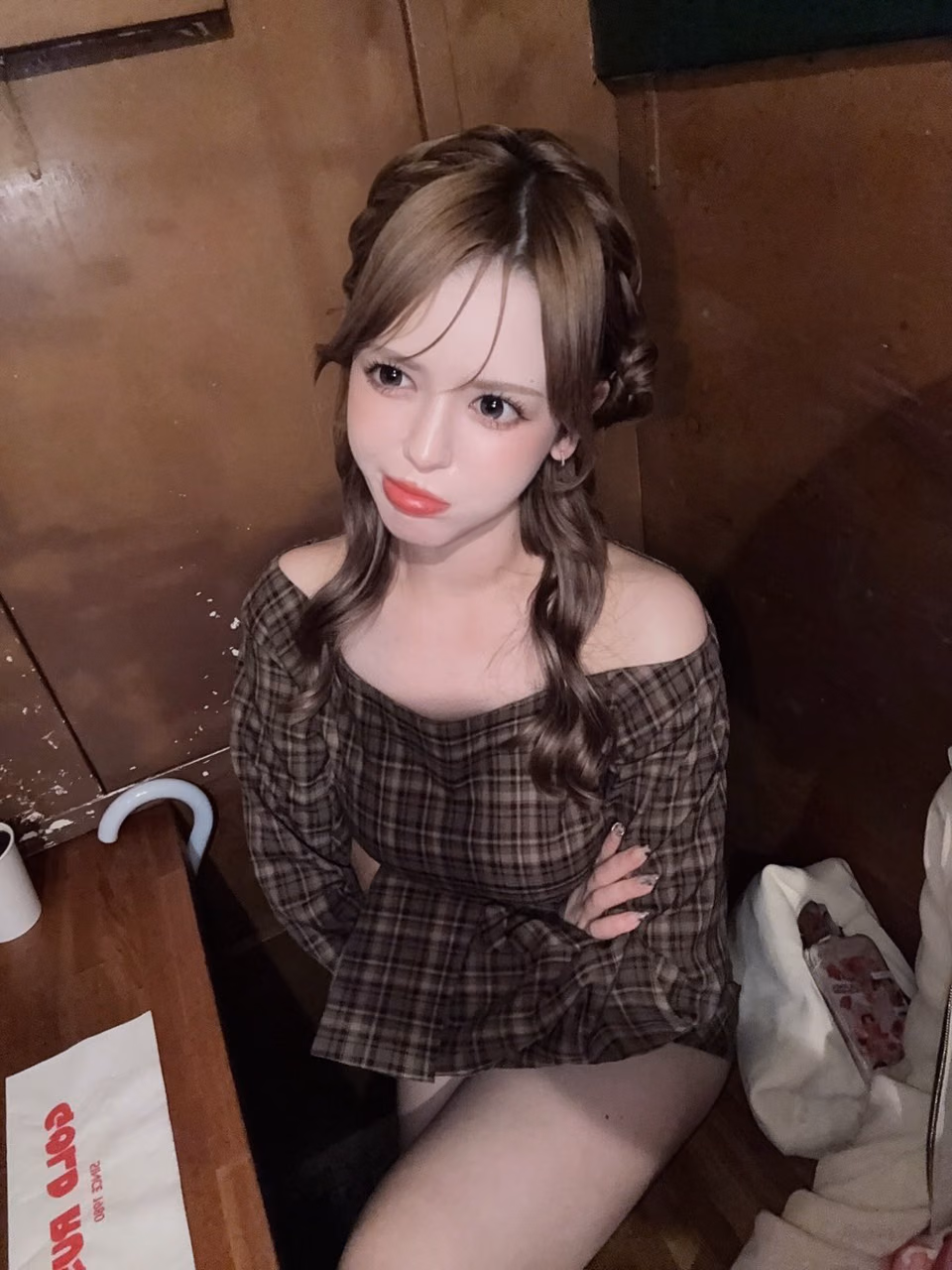 히즈루 에마 24