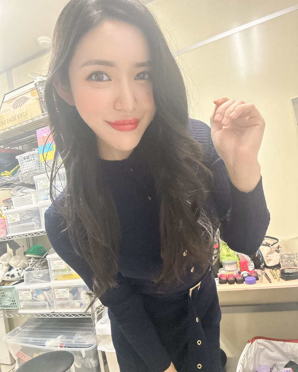 시오미 아야 20