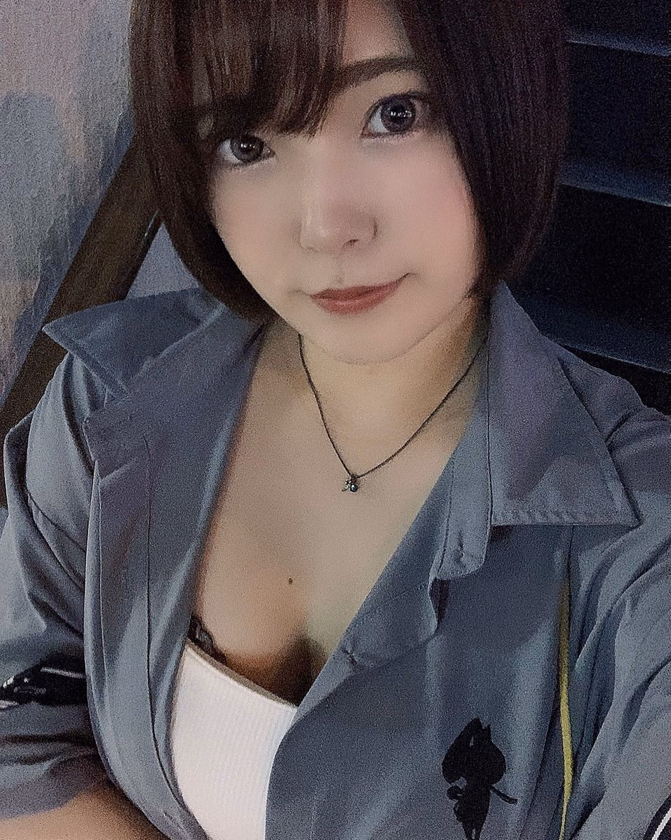 早見なな 8