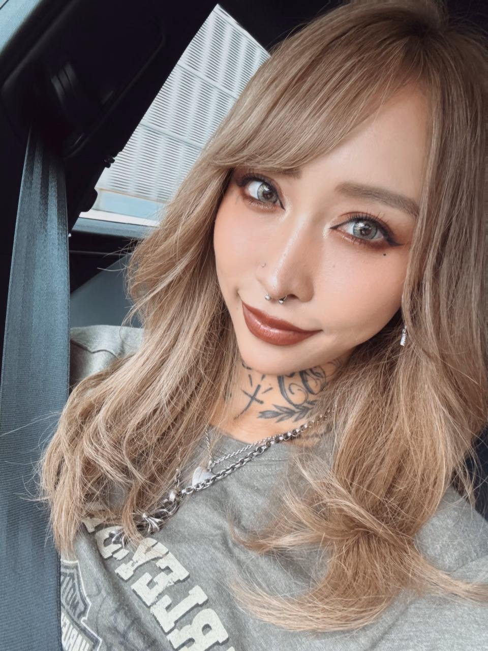 이즈미 마나 18