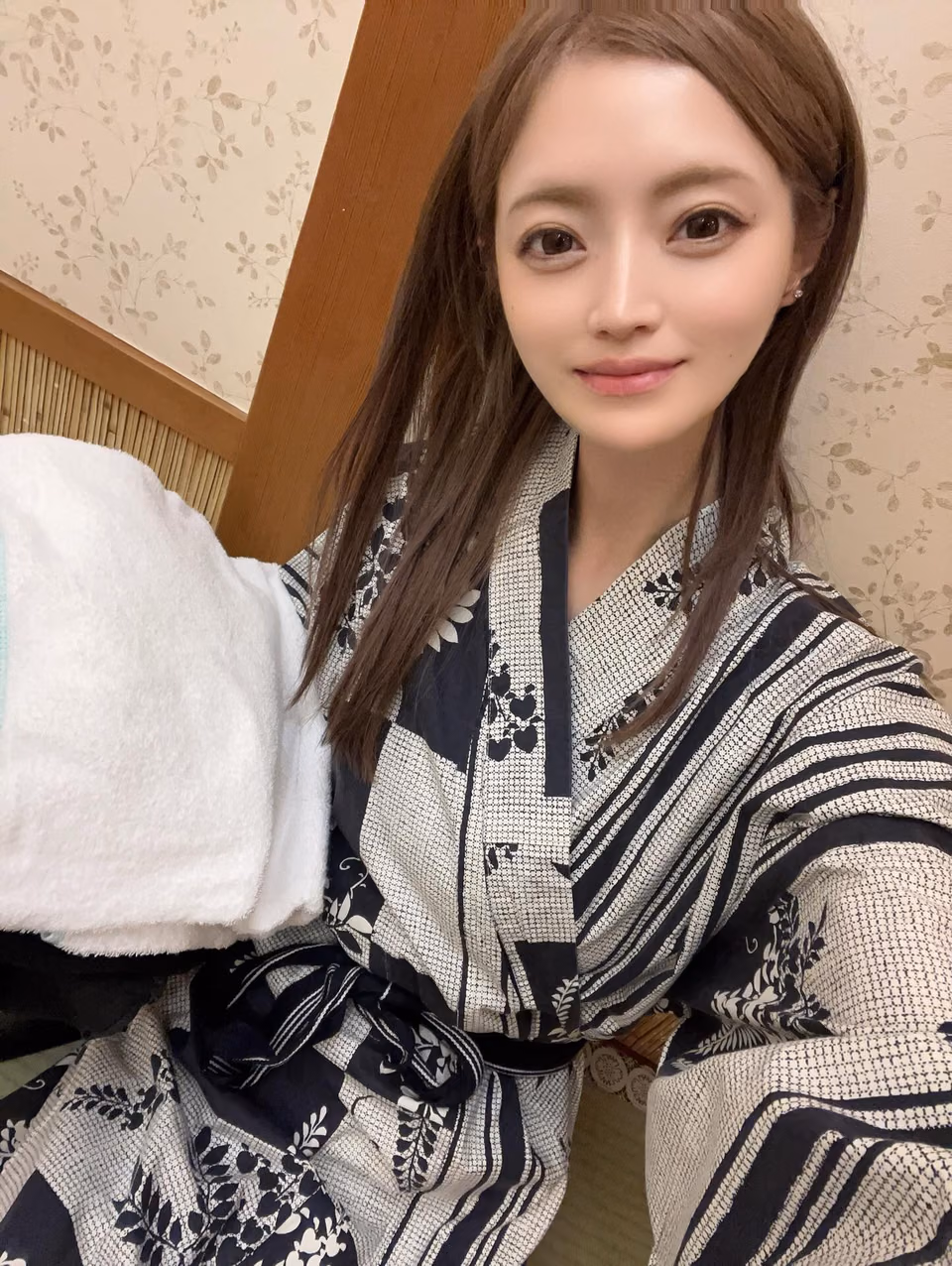 이타가키 아즈사 13