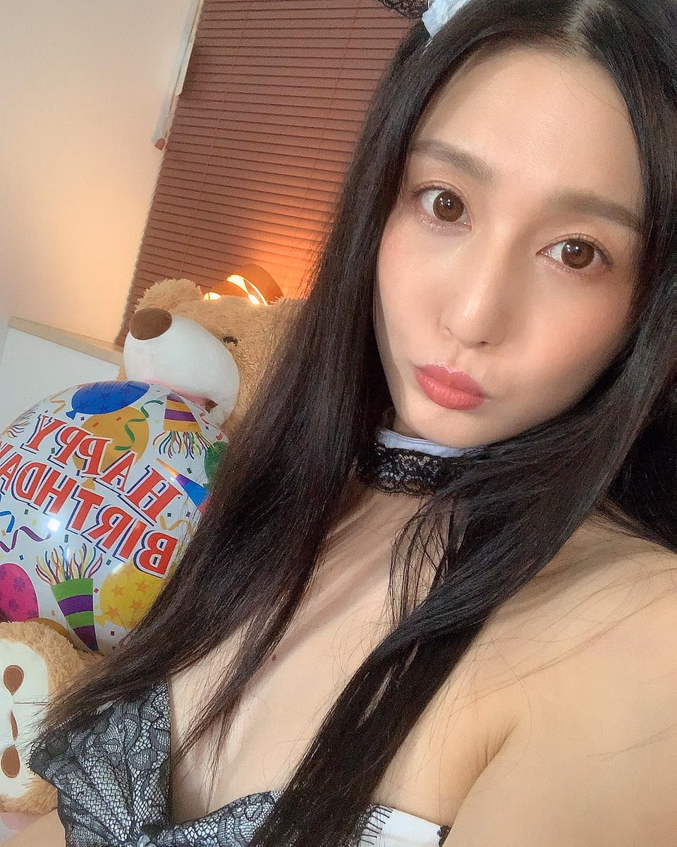 코가와 이오리 18
