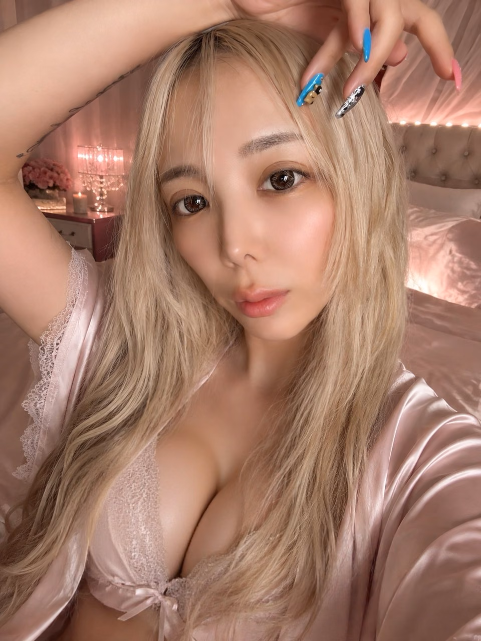 시모츠키 루나 19