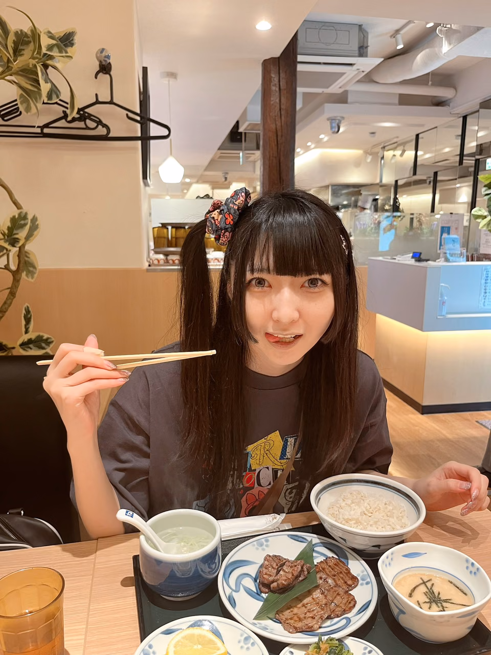 아다치 메루 28